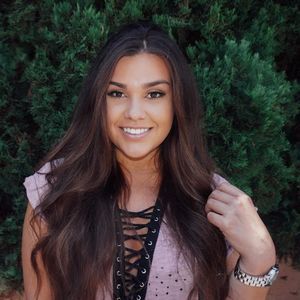 Meet your Posher, Corinne